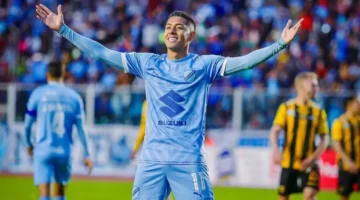 صفقة منتظرة.. بوليفار البوليفي يعلن اتفاقه مع الوداد المغربي لضم راميرو فاكا